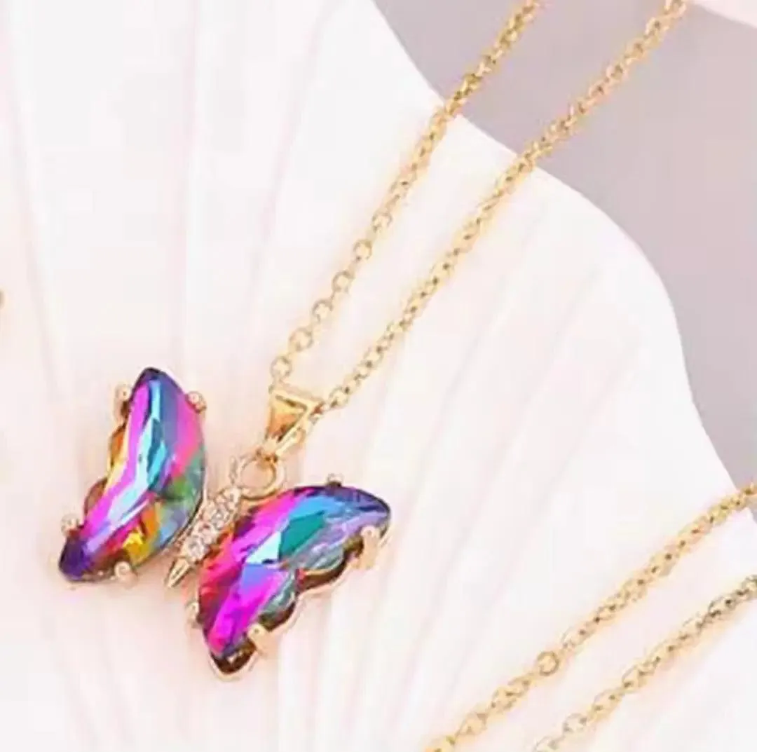 AESTHETIC BUTTERFLY CHARM