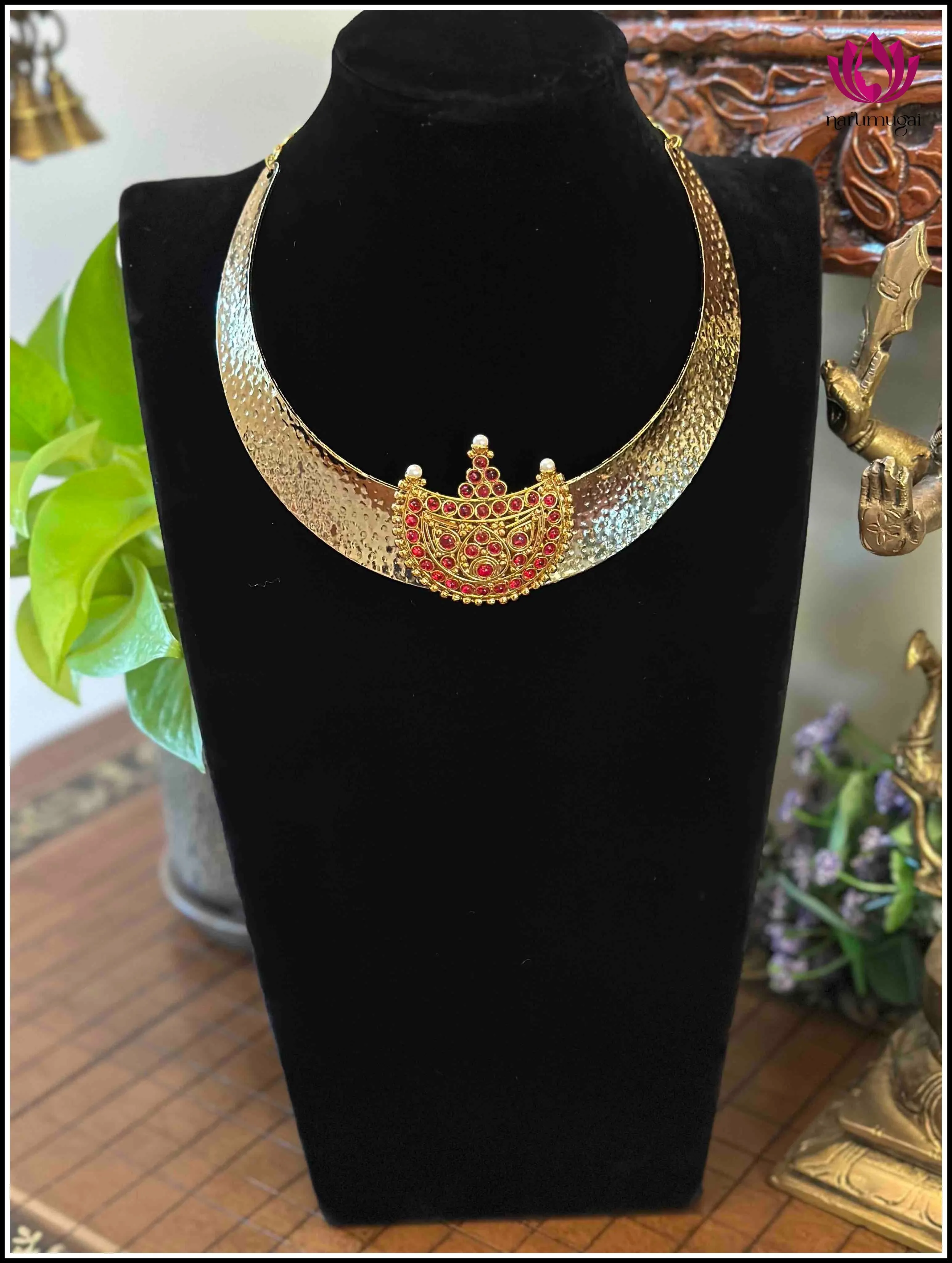 Fusion Neckpiece with Red stone temple pendant on a trendy Metal base