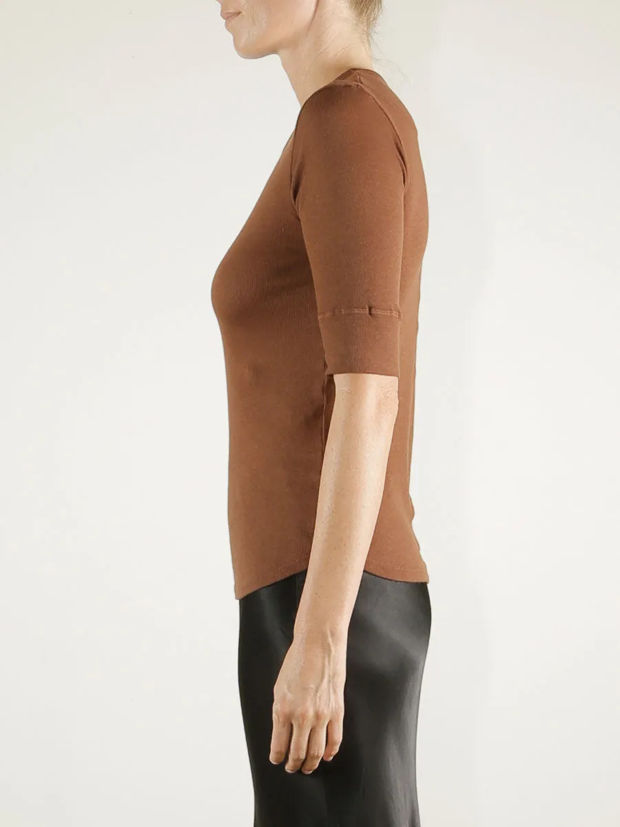 Giada Slim Crew in Lightweight Rib - Umber