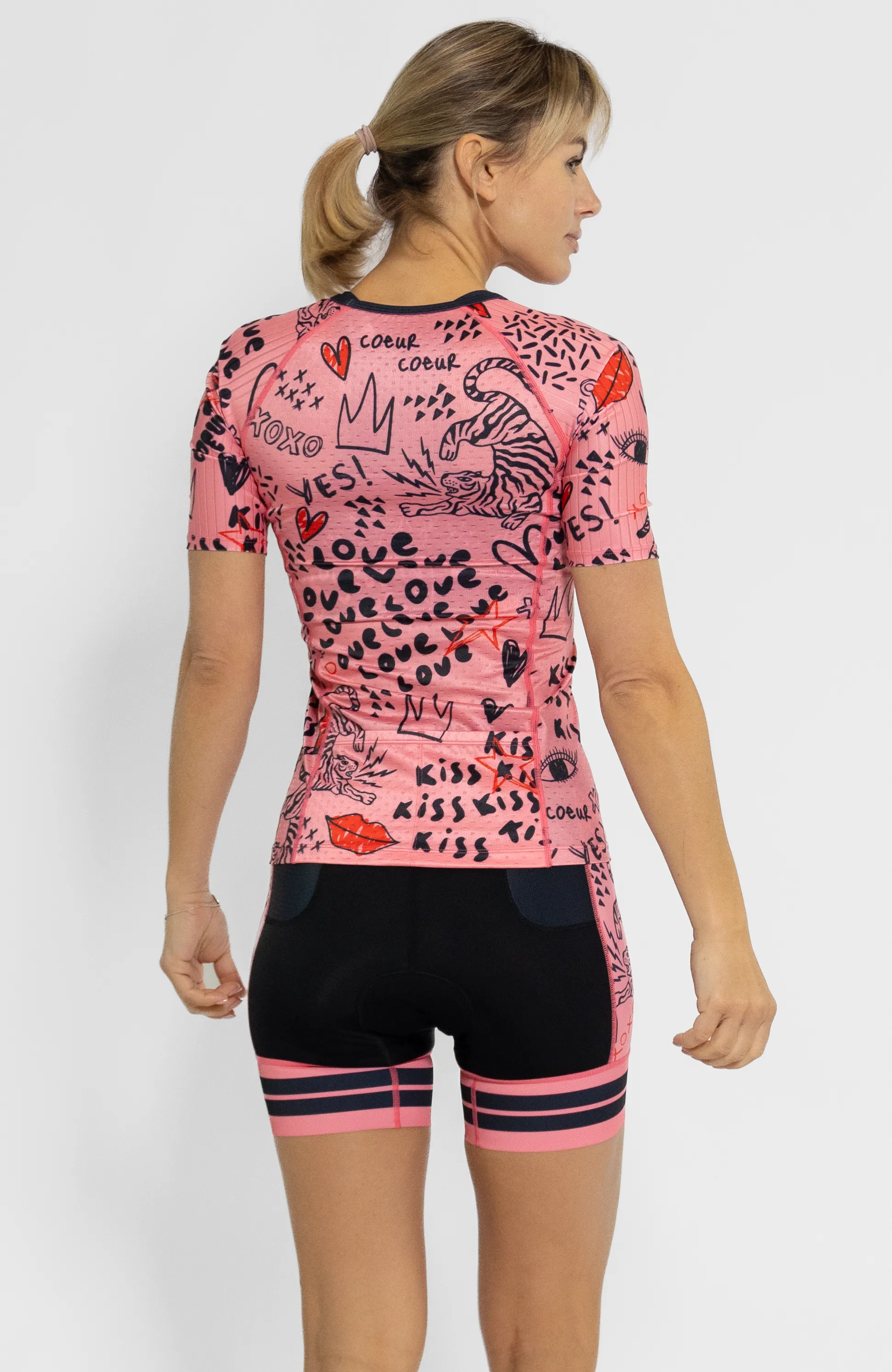 Love Bomb Women's Sleeved No Zip Triathlon Aero Top