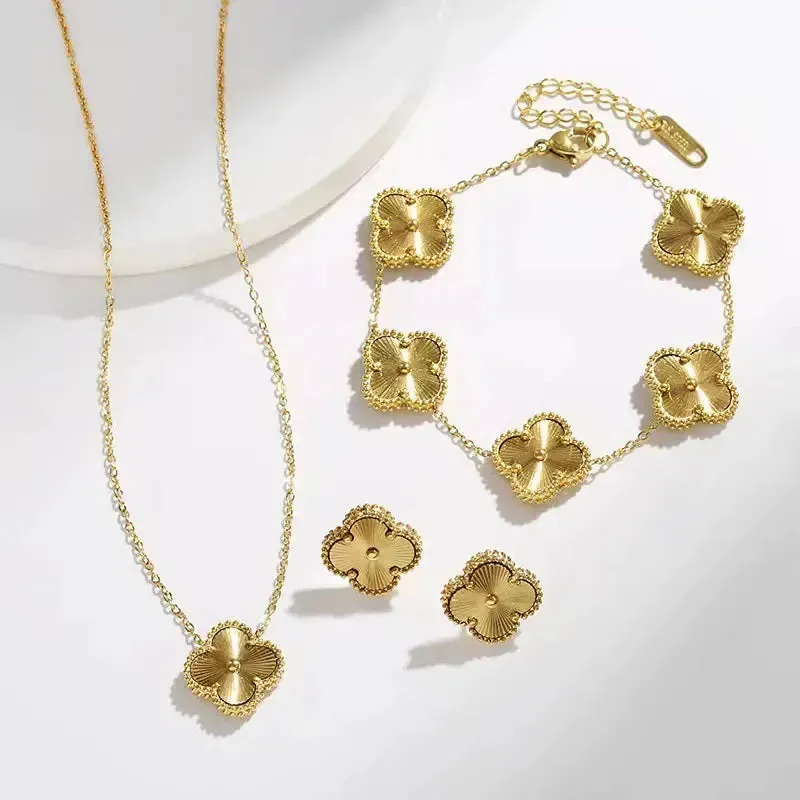 Lucky Clover 3 Piece Jewelry Set