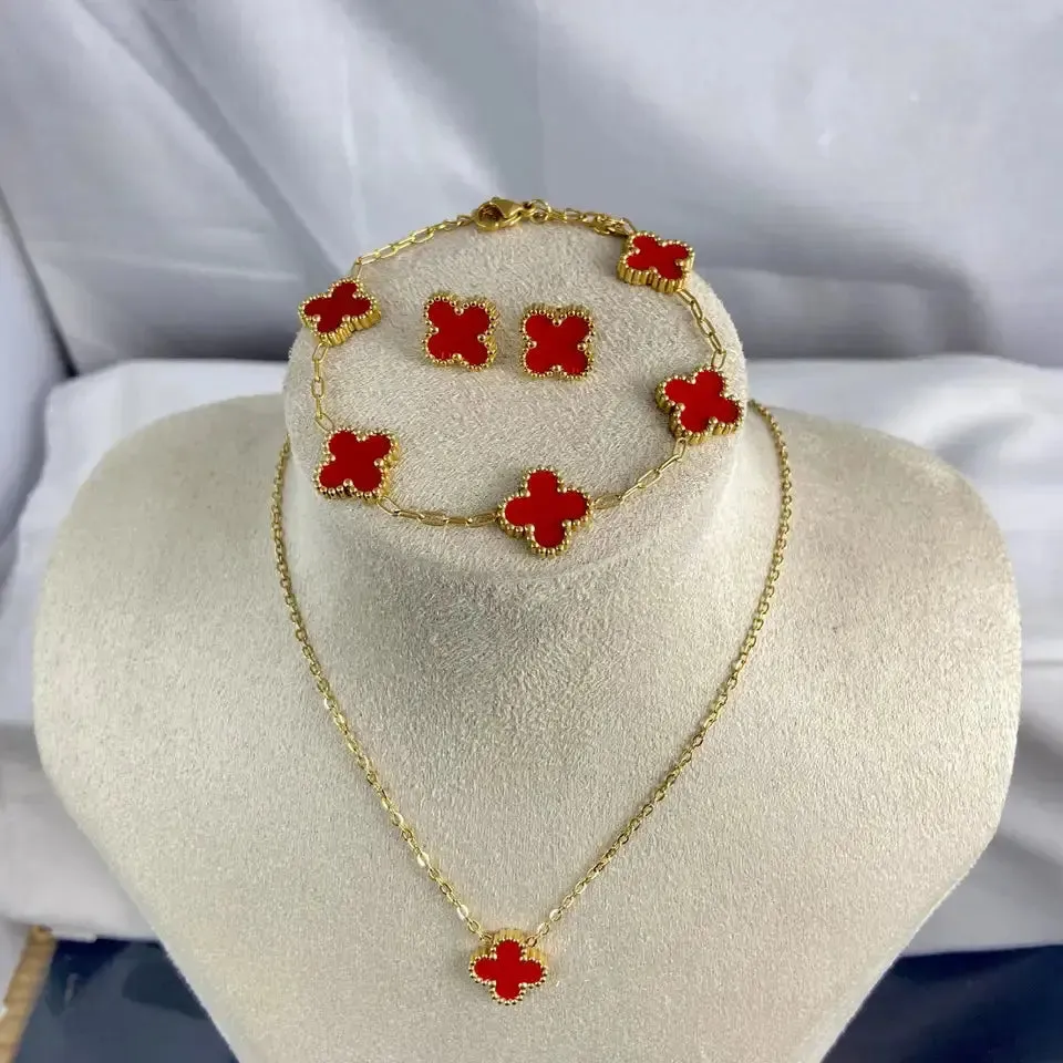 Lucky Clover 3 Piece Jewelry Set