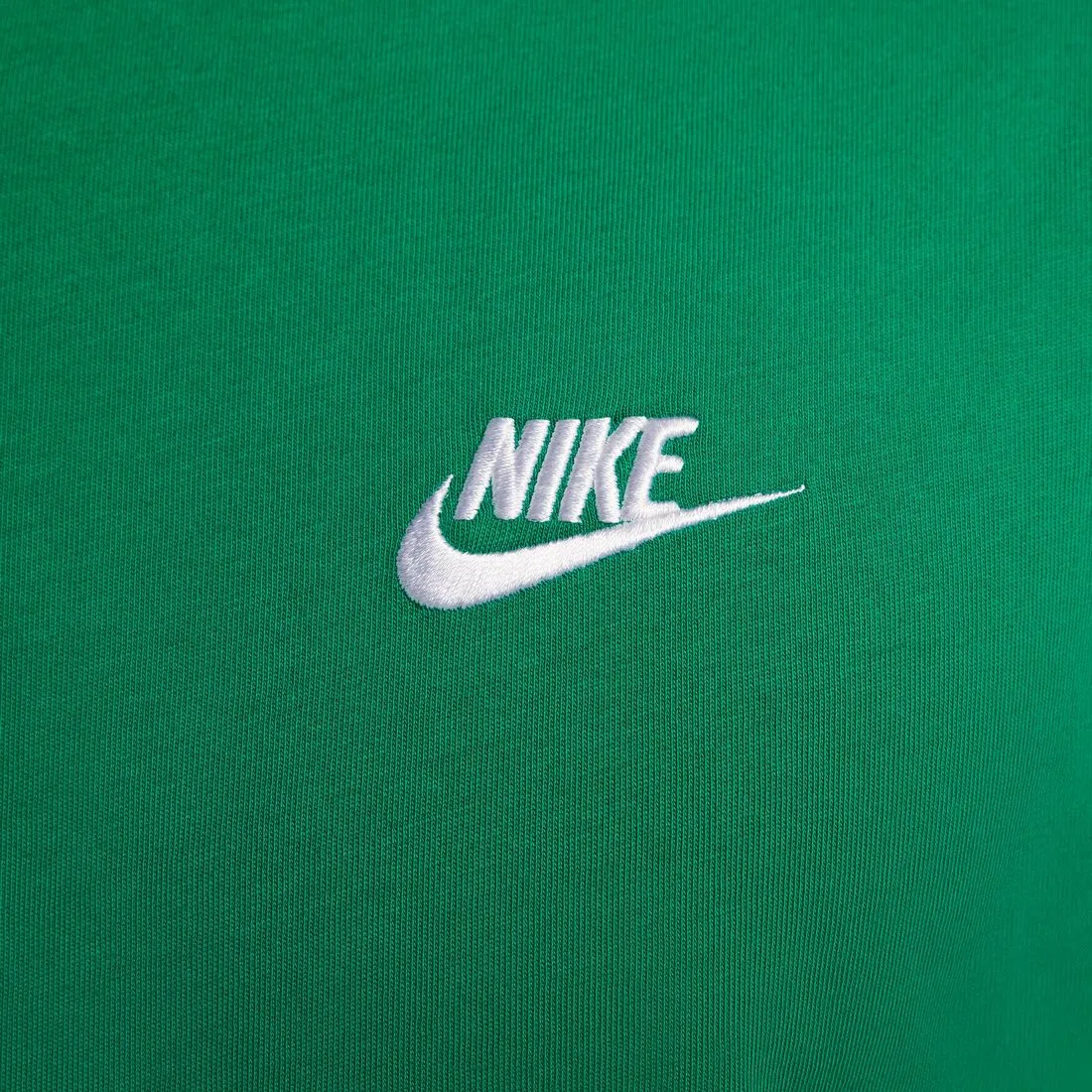 Nike Sportswear Club Men's T-Shirt Green