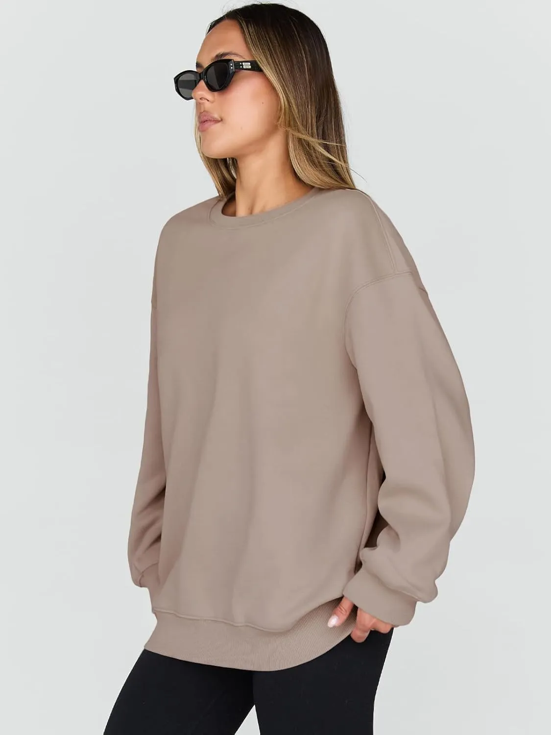 Trendy Queen Sweatshirts for Women Hoodies Oversized Crewneck Tops Sweaters Comfy Fall Winter Outfits Clothes 2025 Fashion
