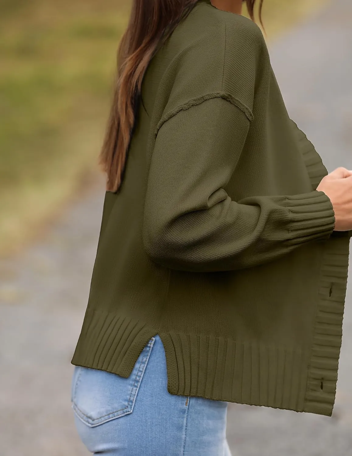 Zeagoo Women's Cropped Cardigan 2025 Fall Button Sweaters V Neck Long Sleeve Cardigans Knit Outwear